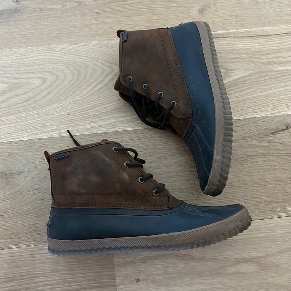Men’s size 12 Sperry boots